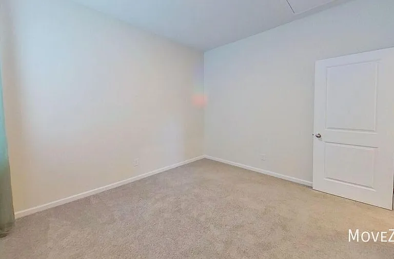 1131 Staghorn Ave — Photo 37