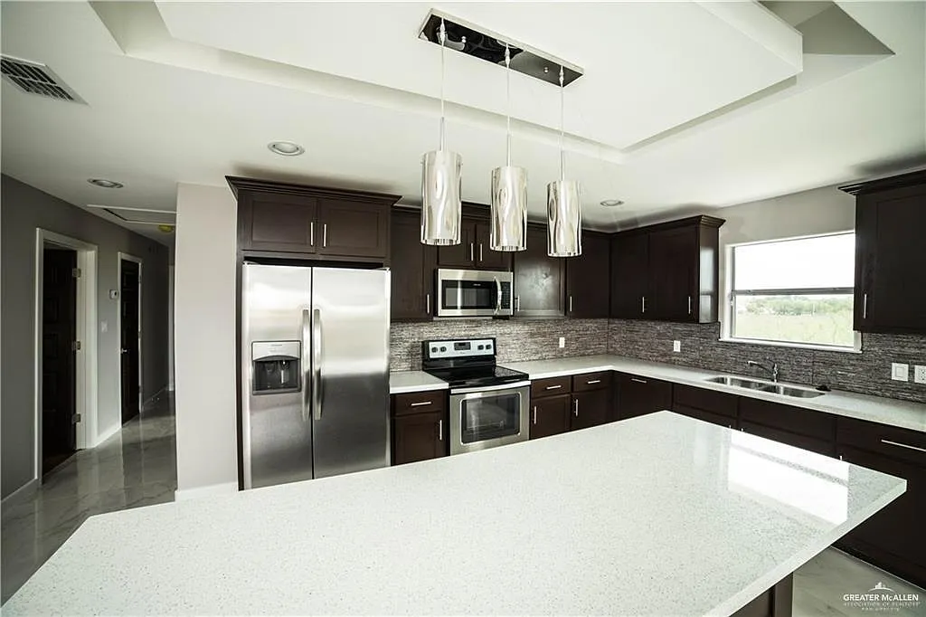 2 bed, 2.0 bath, 1175 sqft, $1,150 — Photo 4