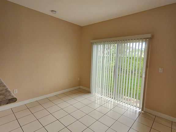 5th image of 1677 SE 27th Ct Unit 103