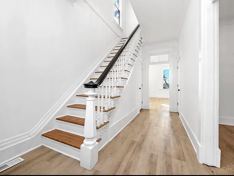 2321 W McMicken Ave — Photo 2