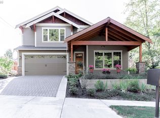 8927 SW 48th Ave, Portland, OR 97219