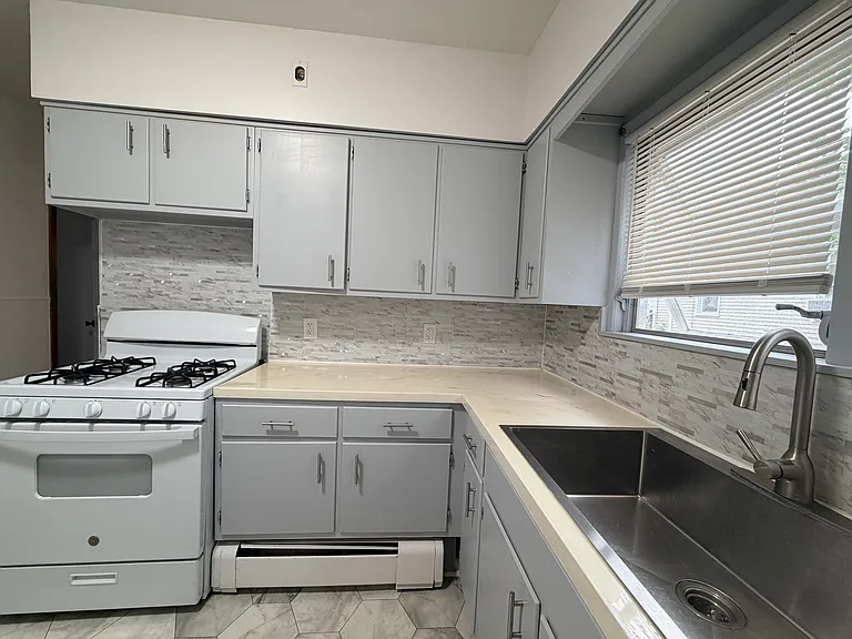 376 Michigan Ave #1 — Photo 7