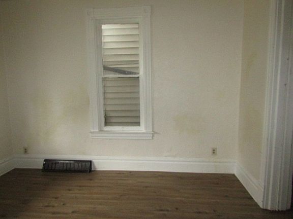 4th image of 223 N 2nd St