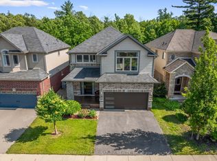 704 Robert Ferrie Dr, Kitchener, ON N2R 0B2