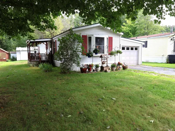 206 Willow Circle, Hartford, VT 05001