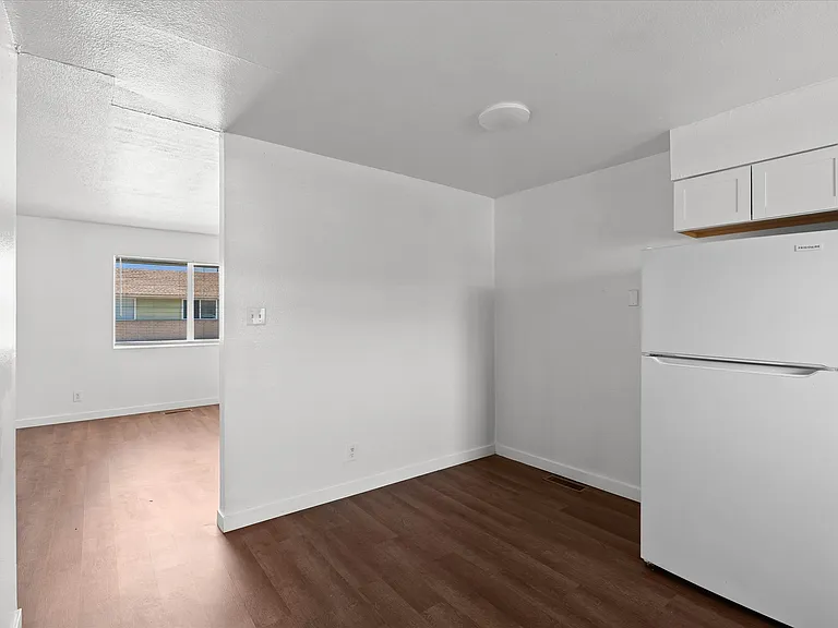 3255 Neil Rd #B — Photo 6