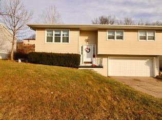 2204 Saint Celia St, Dubuque, IA 52002