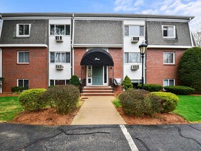 80 Walnut St UNIT 404, Canton, MA, 02021