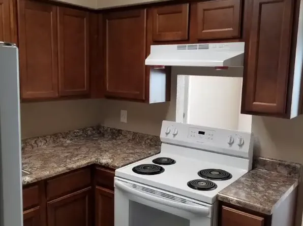 Oaks Of West Columbia, 225 S 13th St, West Columbia, TX 77486