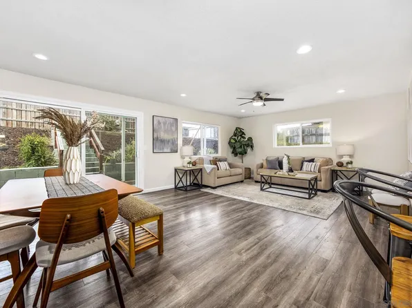 9475 Mast Blvd, Santee, CA 92071