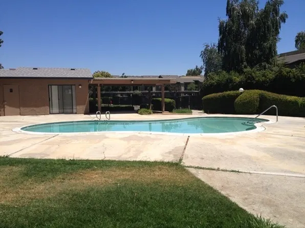 6400 66th Ave APT 20, Sacramento, CA 95823