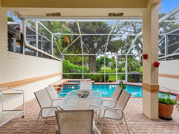 4th image of 520 W Palm Aire Drive #520