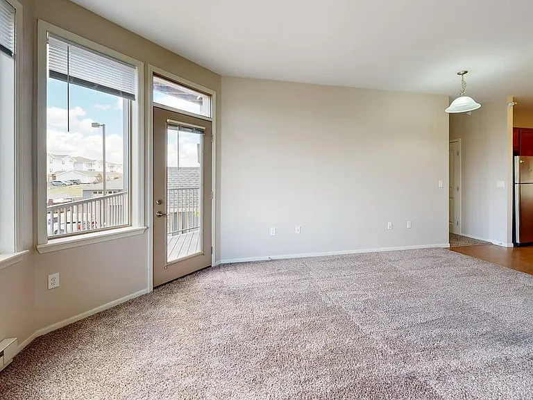 Eagle Crest Apartments — Photo 46