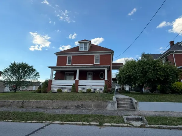 517 Maple St #2, Roaring Spring, PA 16673