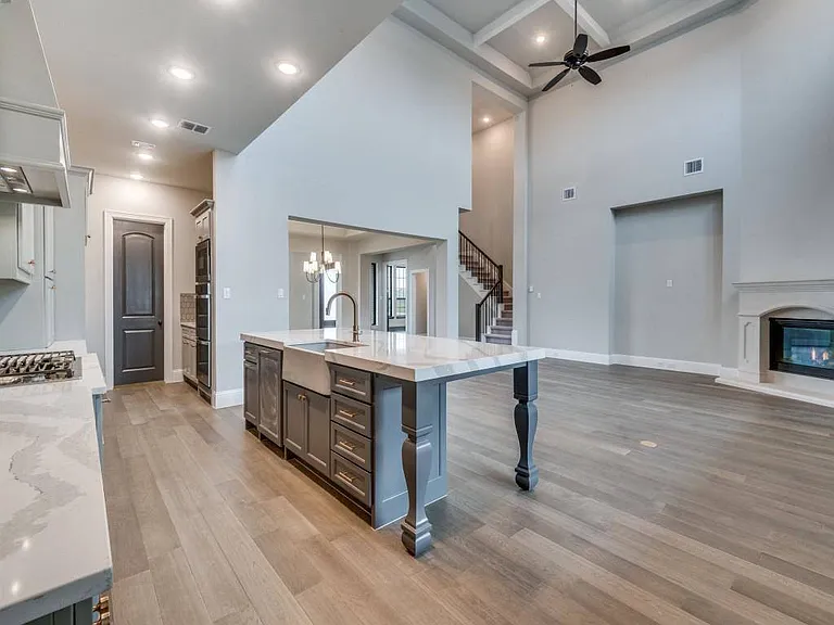 1317 Black Walnut Ln — Photo 7