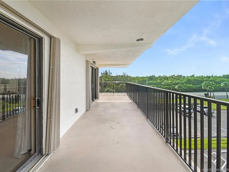 10044 S Ocean Dr #401 — Photo 30