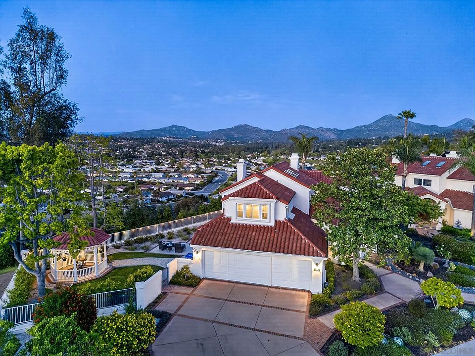 1st image of 12262 Avenida Consentido