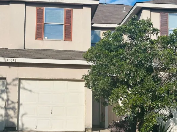 10818 Mathom Lndg APT 2, Universal City, TX 78148