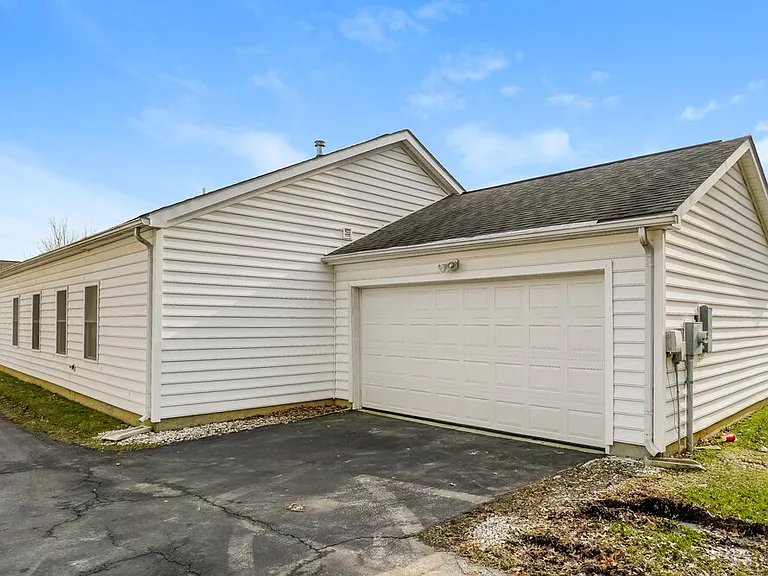 4043 Summerstone Dr — Photo 16