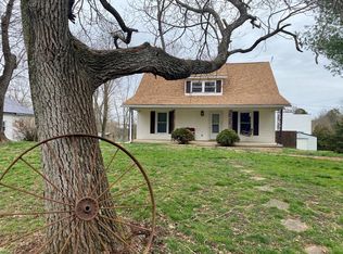 9863 Cornishville Rd, Harrodsburg, KY 40330