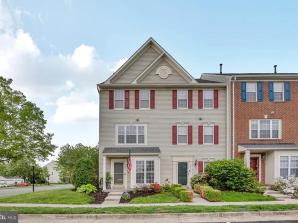 43041 Chiswick Ter, Chantilly, VA 20152