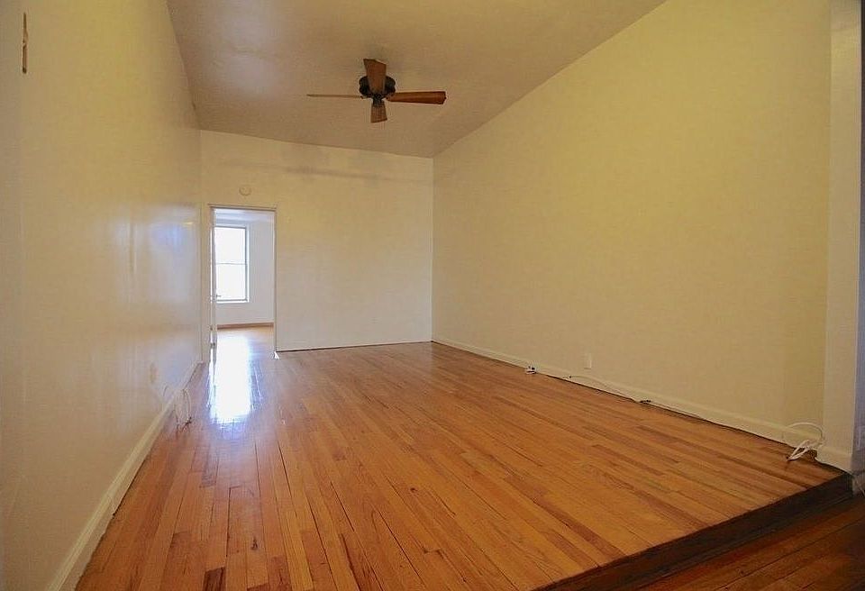 2nd image of 357 Smith St APT 3L