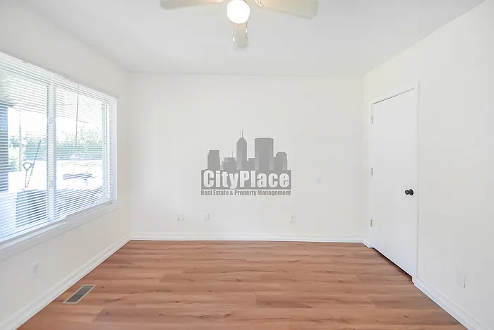 1458 W Congress Ave — Photo 4