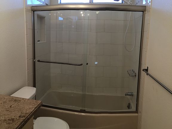 5th image of 1422 Everton Pl