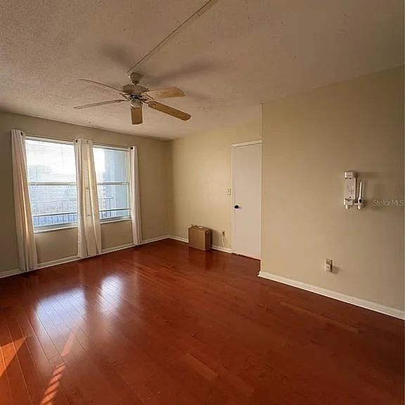 5220 Brittany Dr S #803 — Photo 10