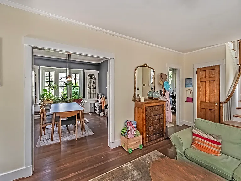 6051 Grafton St — Photo 5