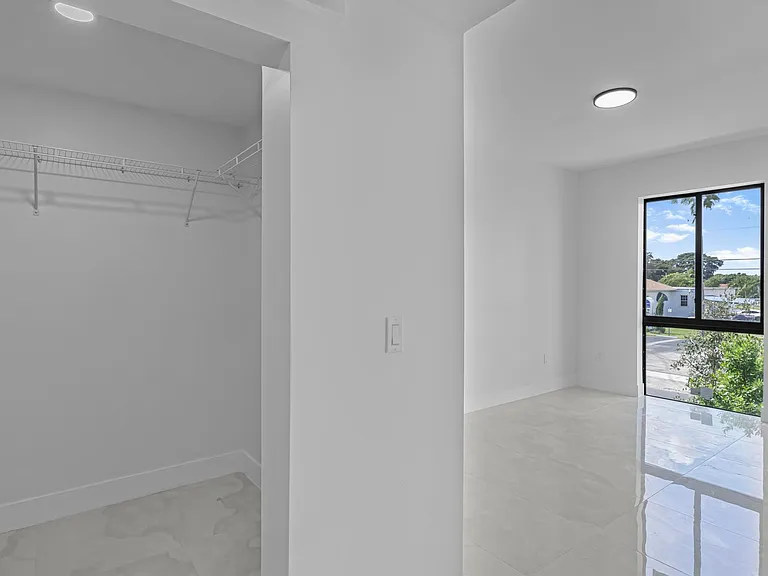 16925 SW 100th Ave #B1 — Photo 20