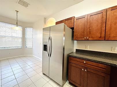 5th image of 4730 Hemingway House St #1