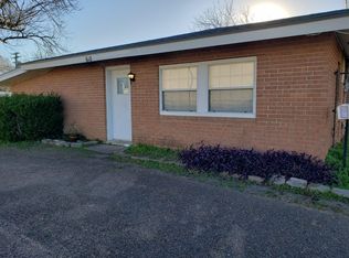 618 W Main St, Port Lavaca, TX 77979