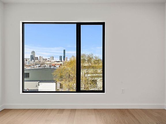 2nd image of 256 Dorchester St #507