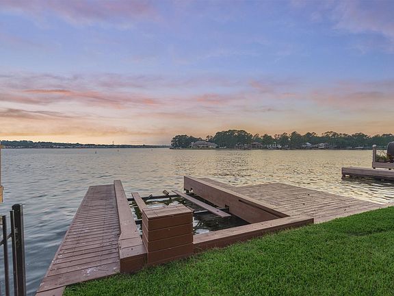 5th image of 2811 Hemingway Dr