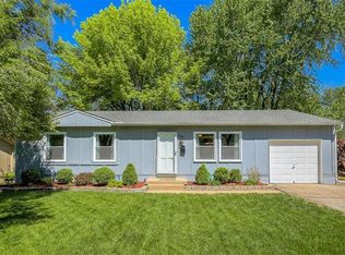 9224 W 100th St, Overland Park, KS 66212