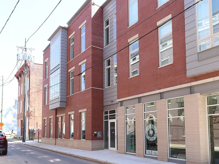 116 W 15th St #2 — Photo 2