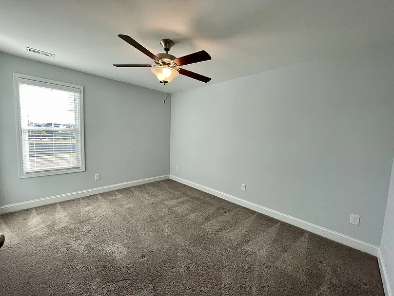5137 Thruway Rd — Photo 16