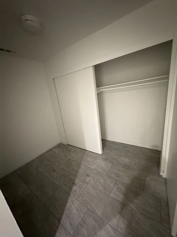 2 bed, 1.0 bath, 955 sqft, $2,700 — Photo 3