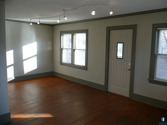2nd image of 1025 S Wayland Ave