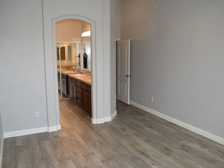 1902 Horseshoe Glen Cir — Photo 20