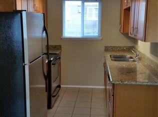 1624 S Kent Des Moines Rd APT B, Des Moines, WA 98198