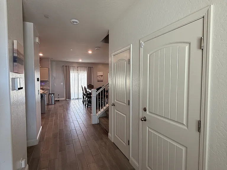 3486 N Clover Ave — Photo 8