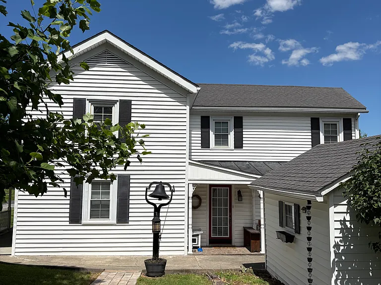 81 Graham St — Photo 1
