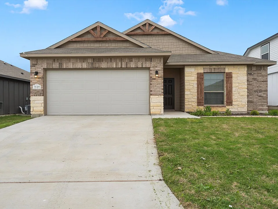 7445 Garden Glen Dr