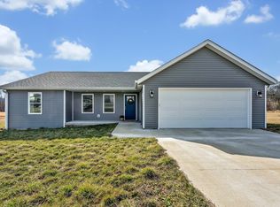 12586 E Hirth Ln, Springville, IN 47462