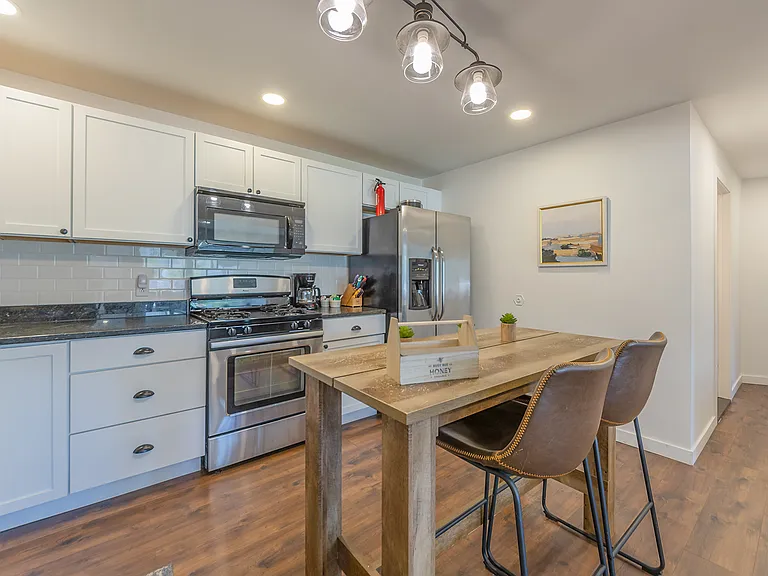 2906 Blue Star Hwy #1 — Photo 7