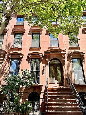 1st image of 219 Cumberland St APT 2