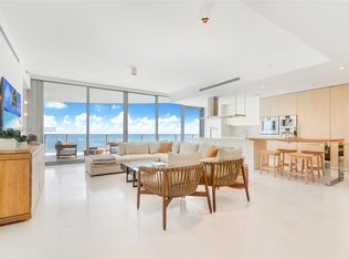 15701 Collins Ave #2302, North Miami Beach, FL 33160