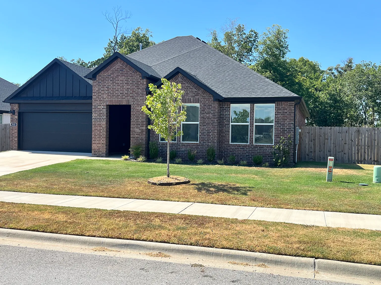 3 bed, 1748 sqft, $2,250 — Photo 2